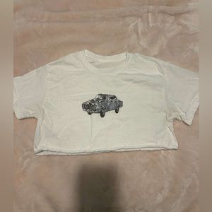 Cropped white car tee
